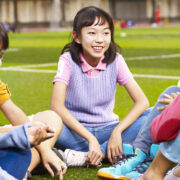 為什麼課堂討論參與度有益於批判性思維的發展？